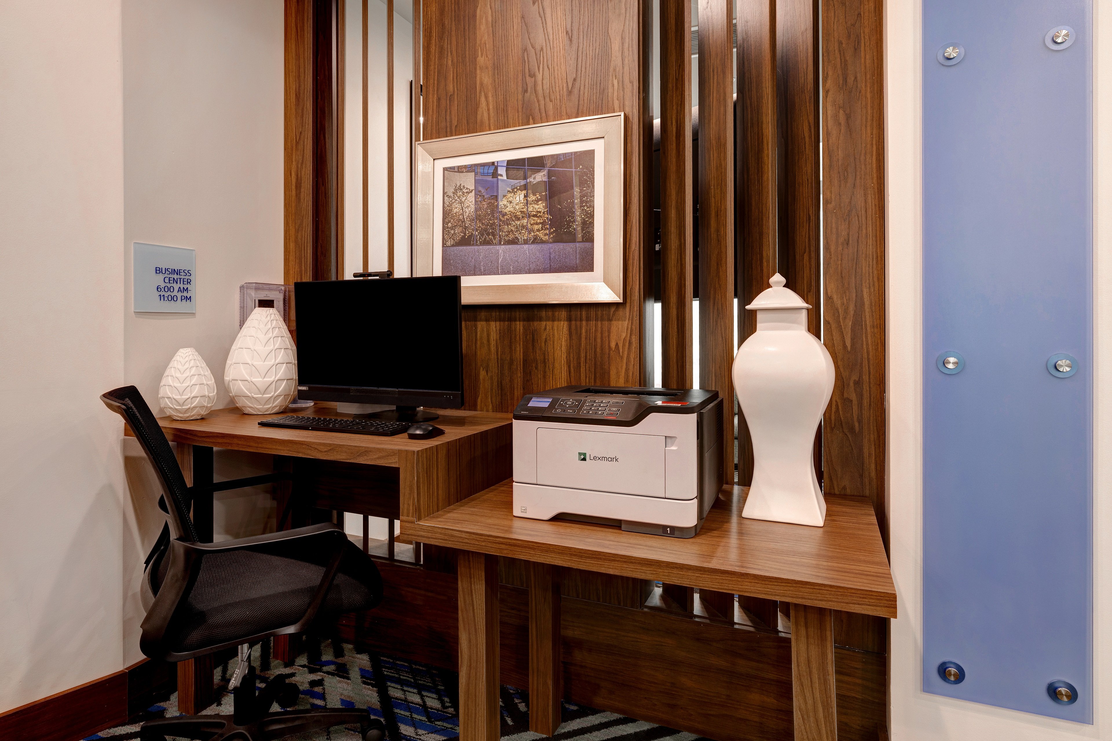 holiday inn express and suites grand rapids south wyoming
