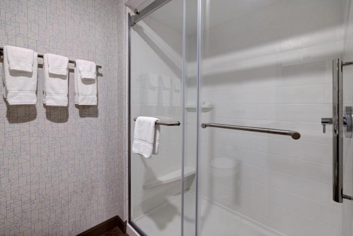 holiday inn express and suites grand rapids south wyoming