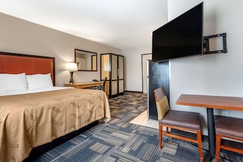 quality inn and suites evansville downtown