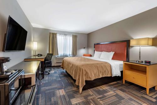 quality inn and suites evansville downtown