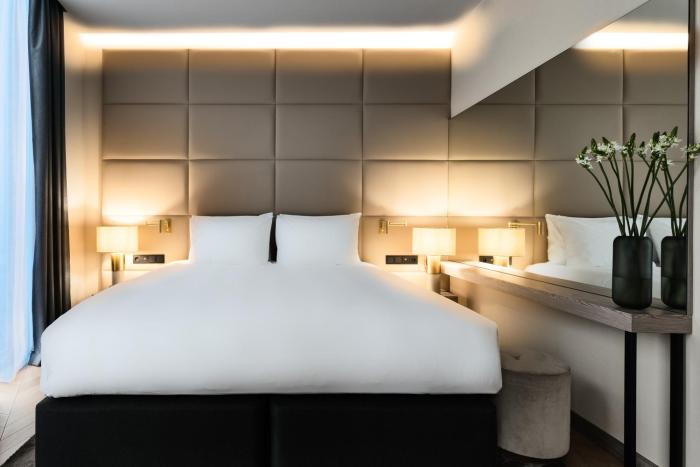 crowne plaza warsaw the hub an ihg hotel