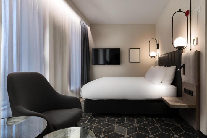 crowne plaza warsaw the hub an ihg hotel