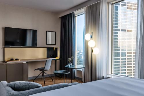 crowne plaza warsaw the hub an ihg hotel