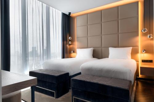 crowne plaza warsaw the hub an ihg hotel