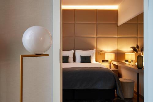 crowne plaza warsaw the hub an ihg hotel