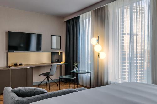 crowne plaza warsaw the hub an ihg hotel