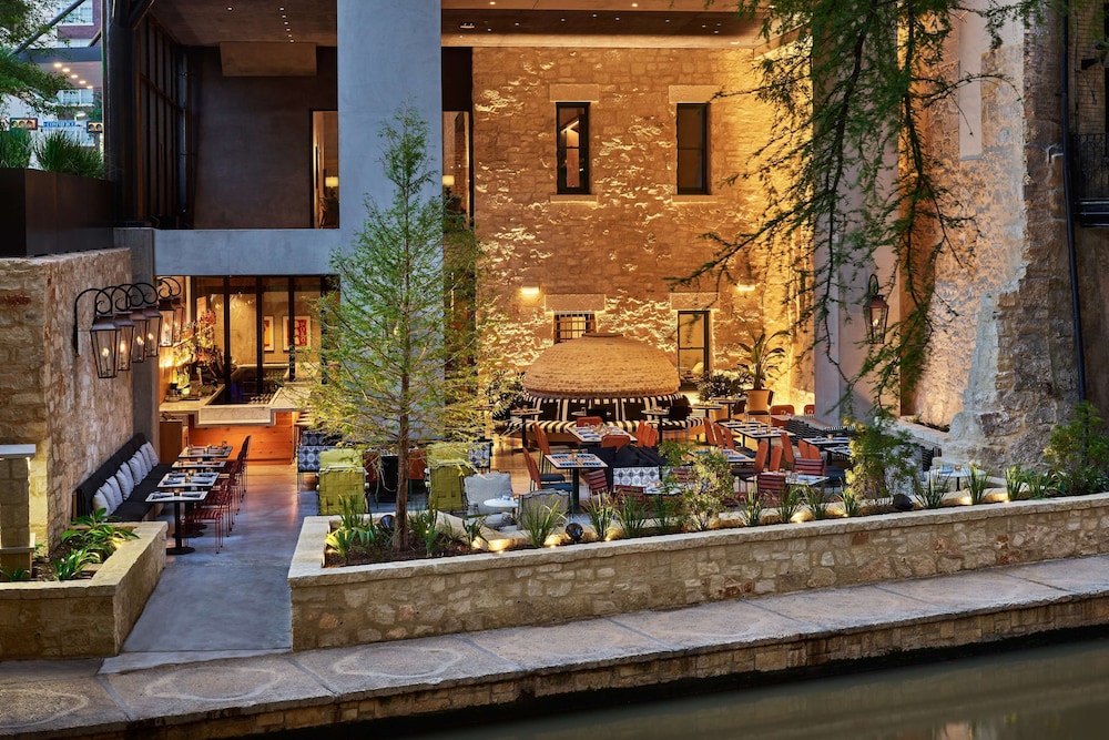canopy by hilton san antonio riverwalk