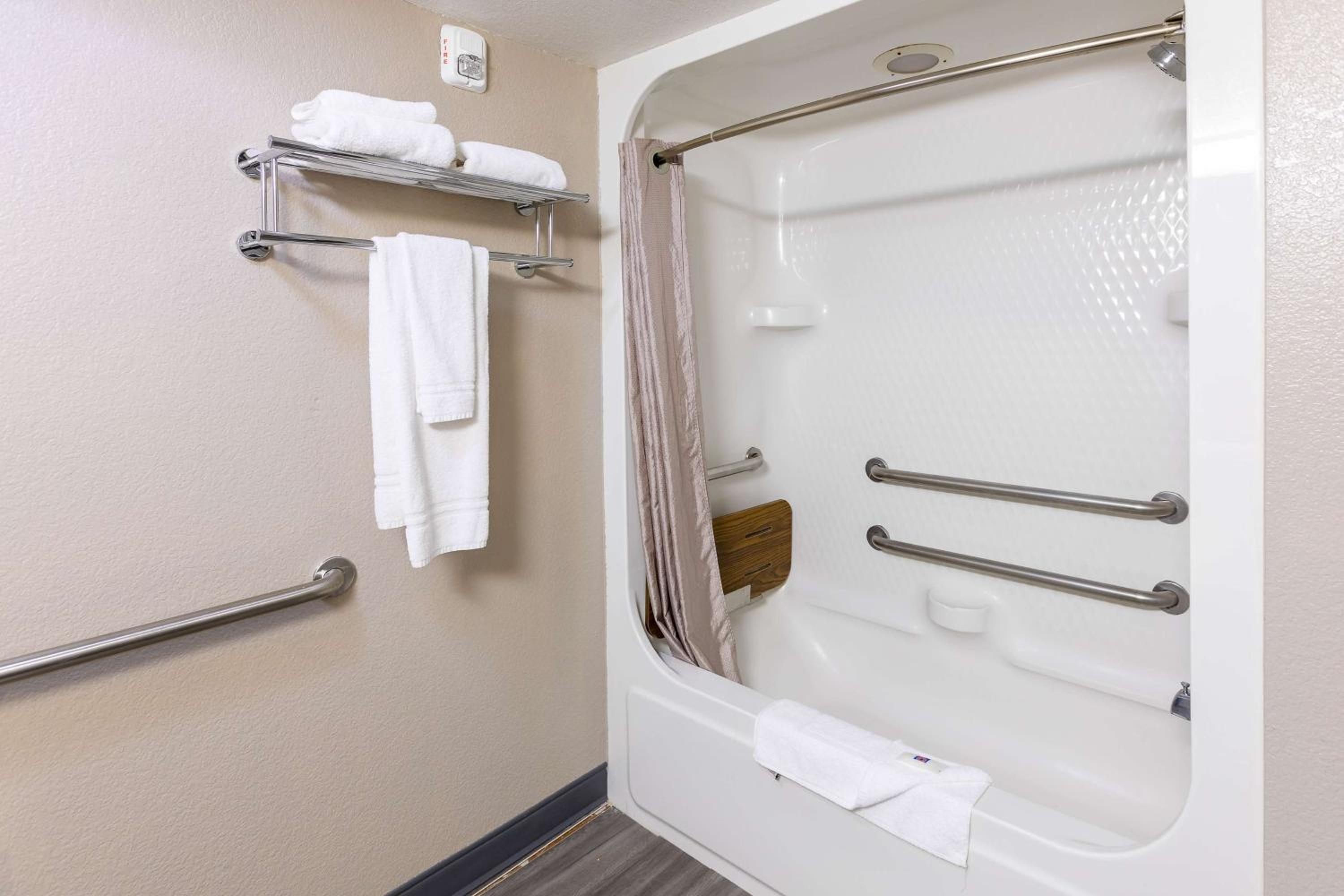 hampton inn columbus ne