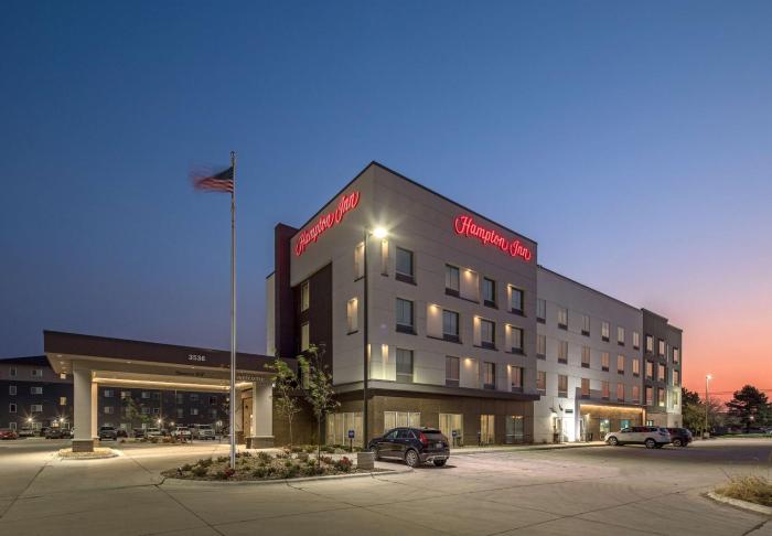 hampton inn columbus ne