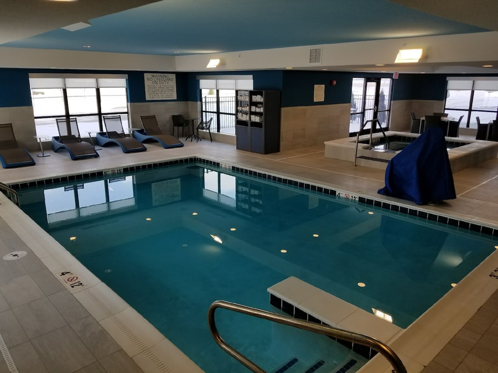 hampton inn and suites pekin peoria area