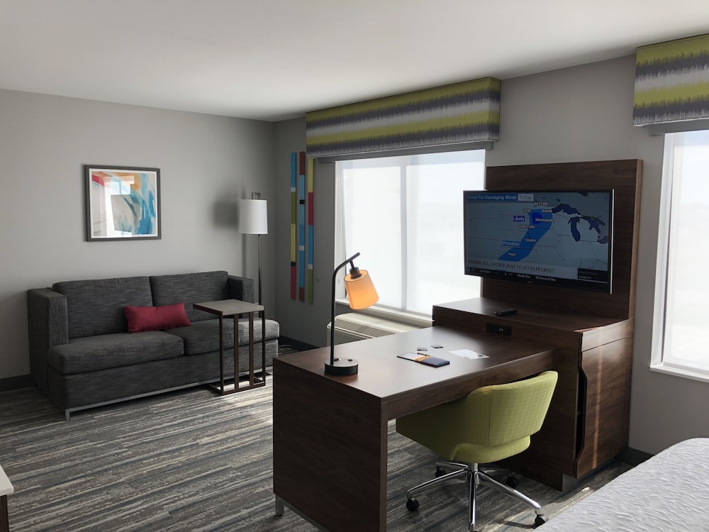 hampton inn and suites pekin peoria area