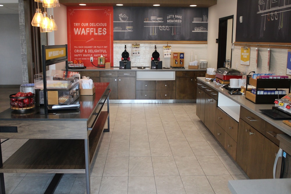 hampton inn and suites pekin peoria area