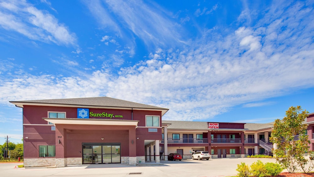 surestay hotel by best western baytown