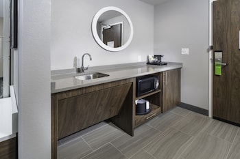 hampton inn and suites conway