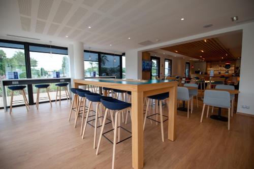 holiday inn express arcachon la teste an ihg hotel