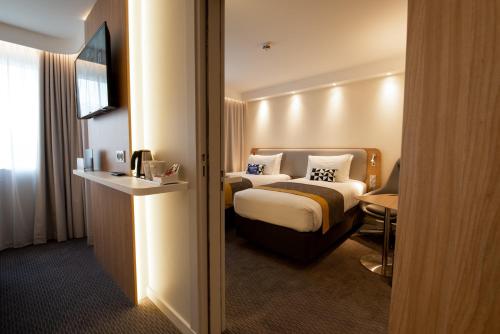 holiday inn express arcachon la teste an ihg hotel