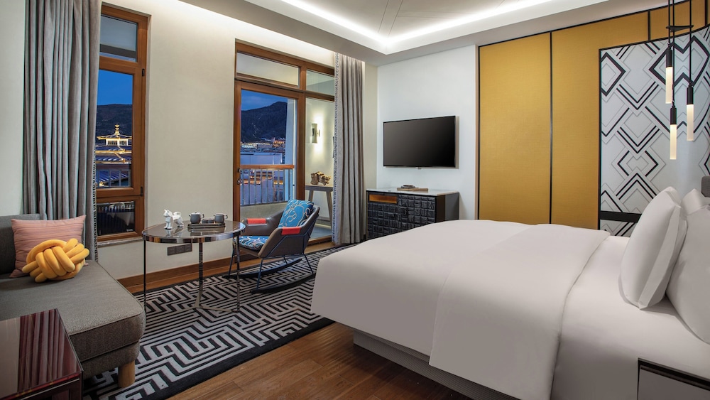 hotel indigo diqing moonlight city an ihg hotel