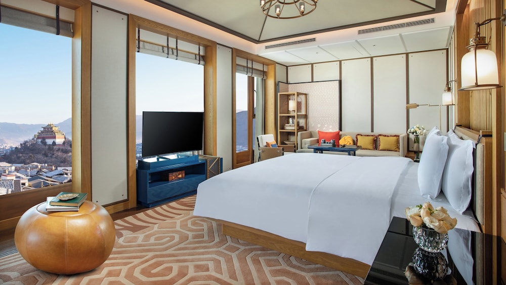 hotel indigo diqing moonlight city an ihg hotel