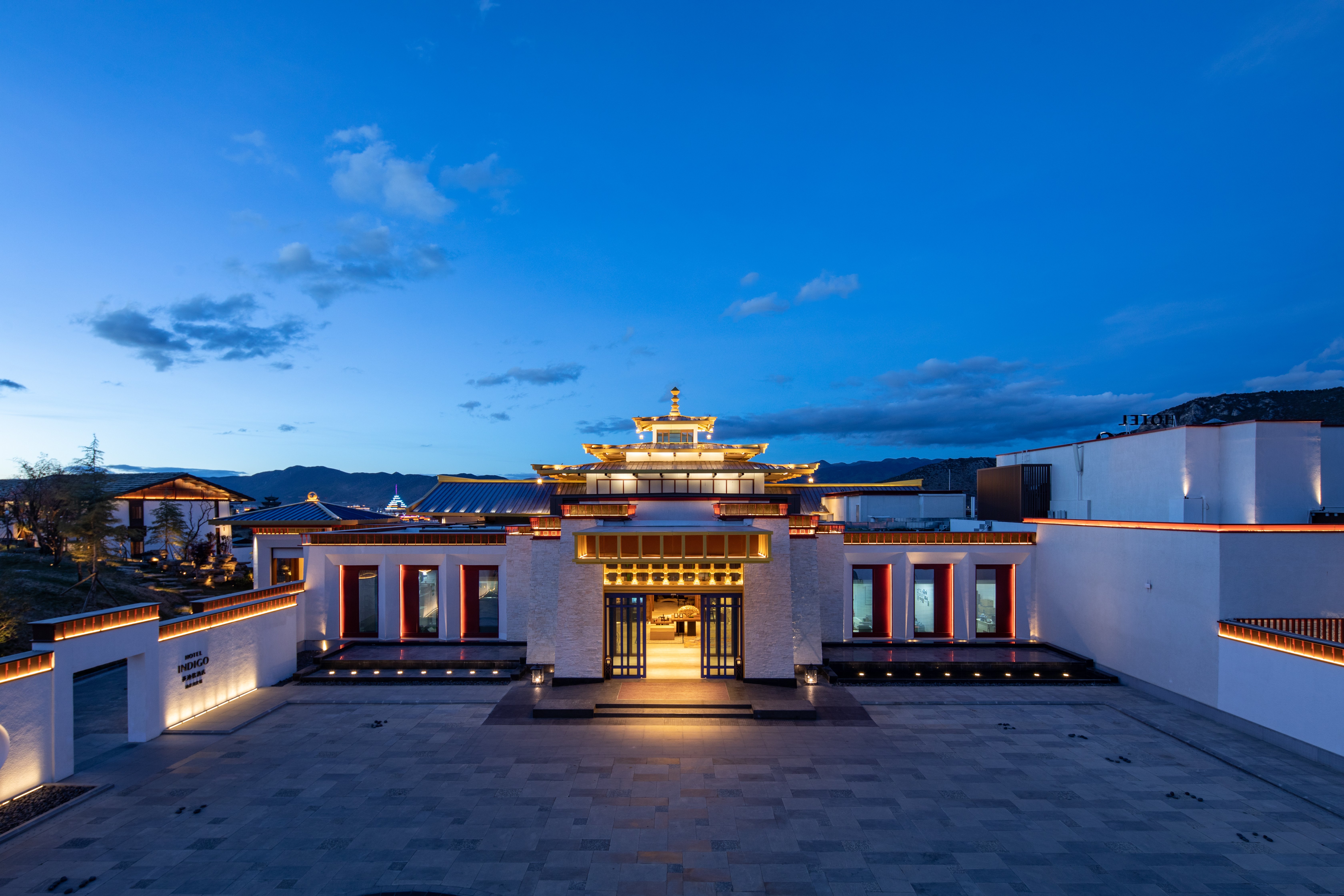 hotel indigo diqing moonlight city an ihg hotel