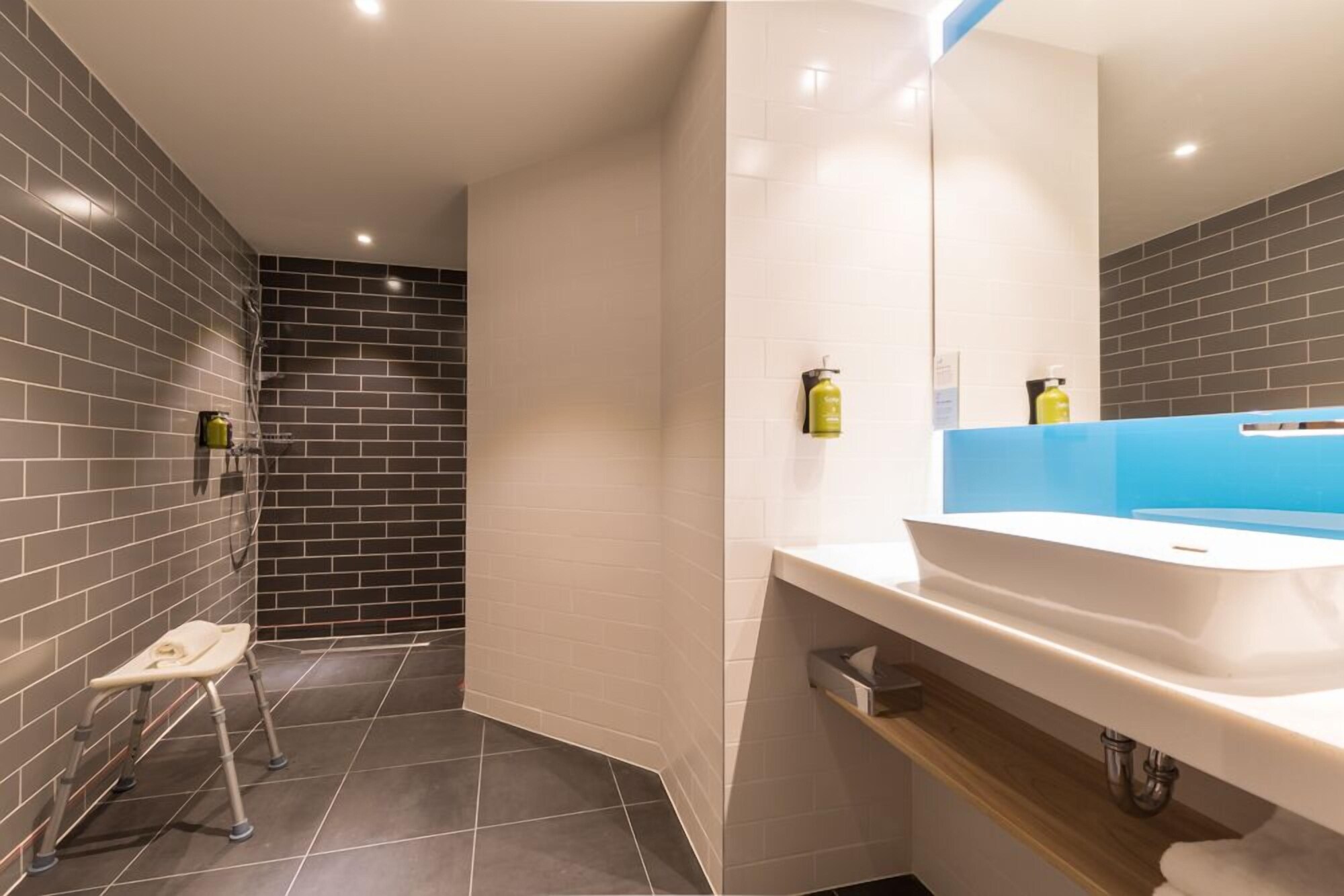 holiday inn express brussels grand place an ihg hotel