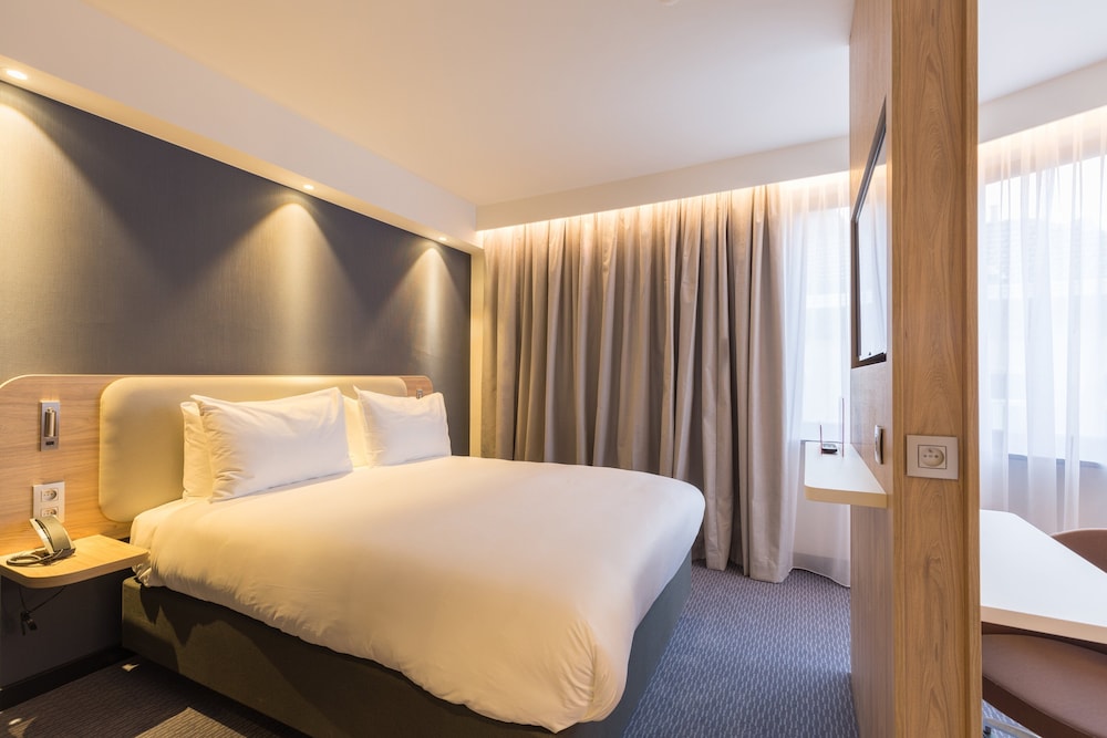 holiday inn express brussels grand place an ihg hotel