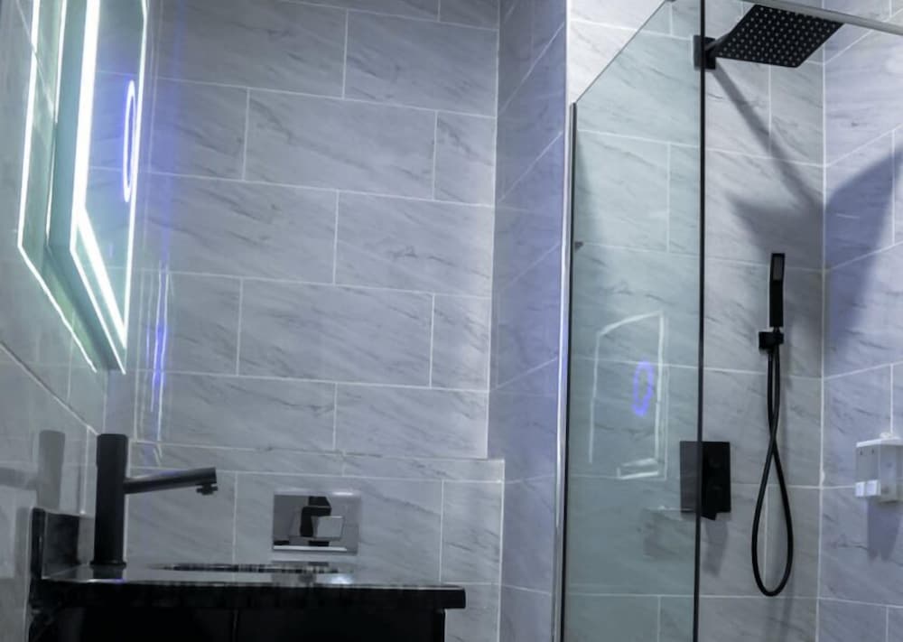 bon hotel ikeja residence