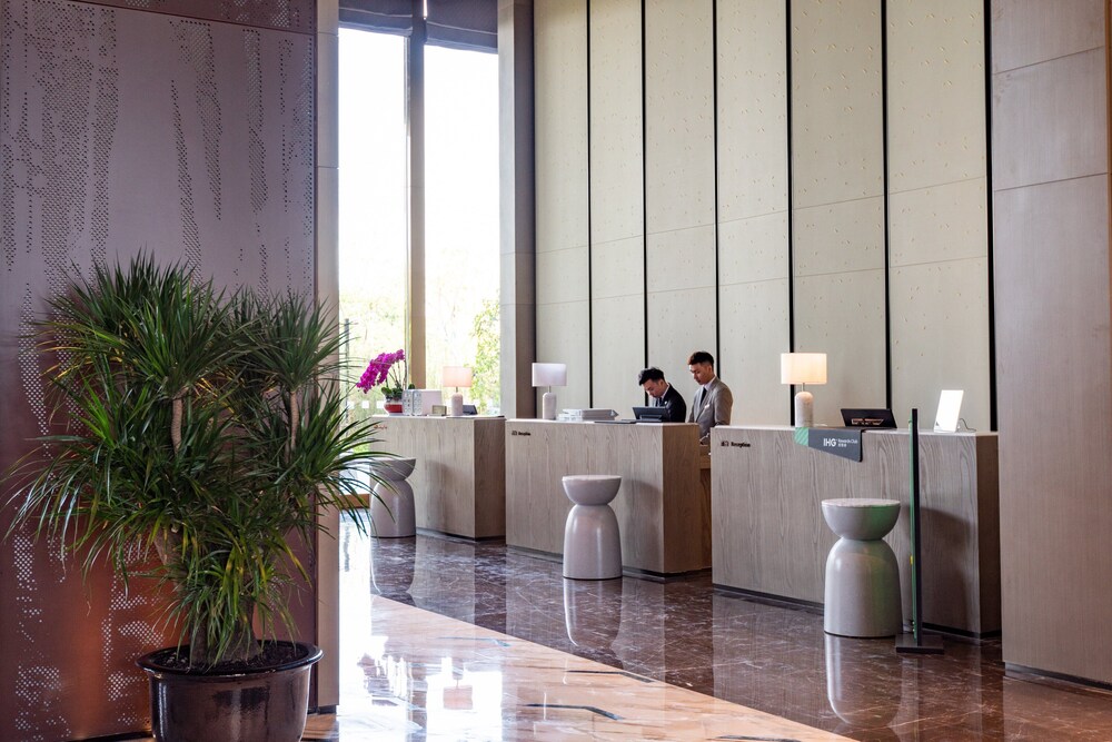 holiday inn resort maoshan hot spring an ihg hotel