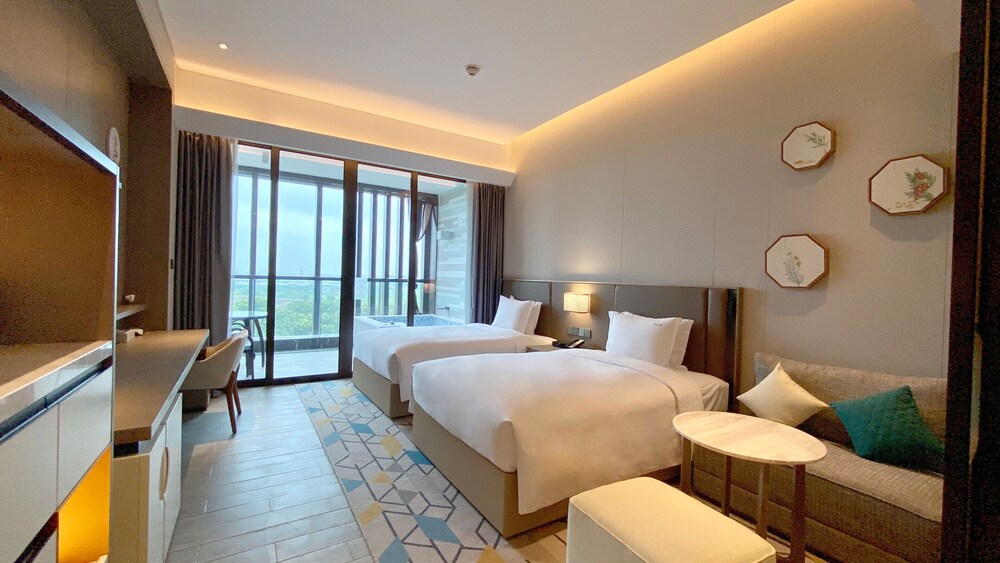holiday inn resort maoshan hot spring an ihg hotel