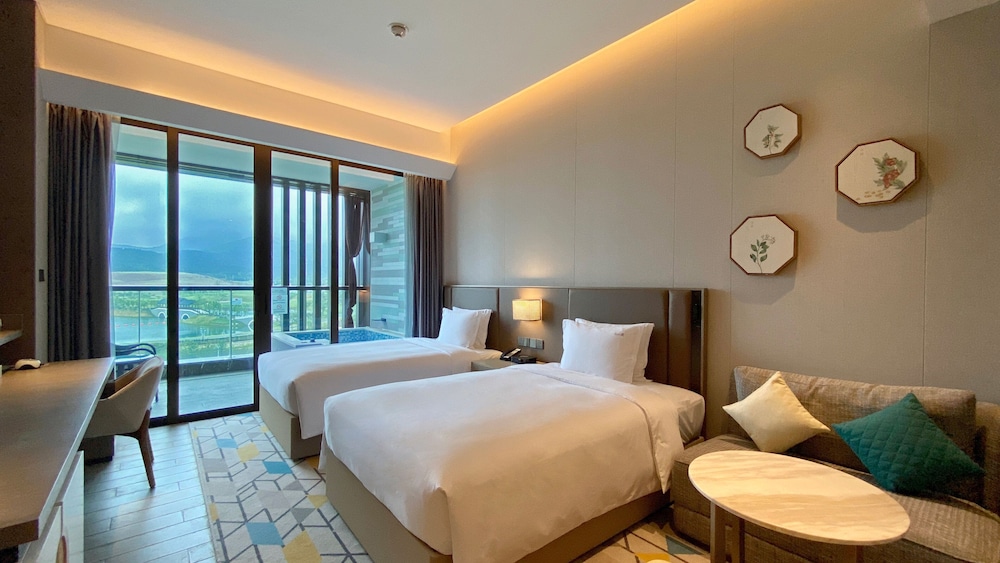 holiday inn resort maoshan hot spring an ihg hotel