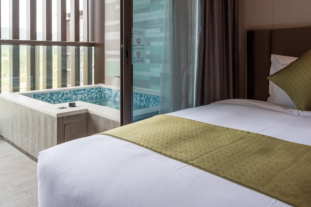 holiday inn resort maoshan hot spring an ihg hotel