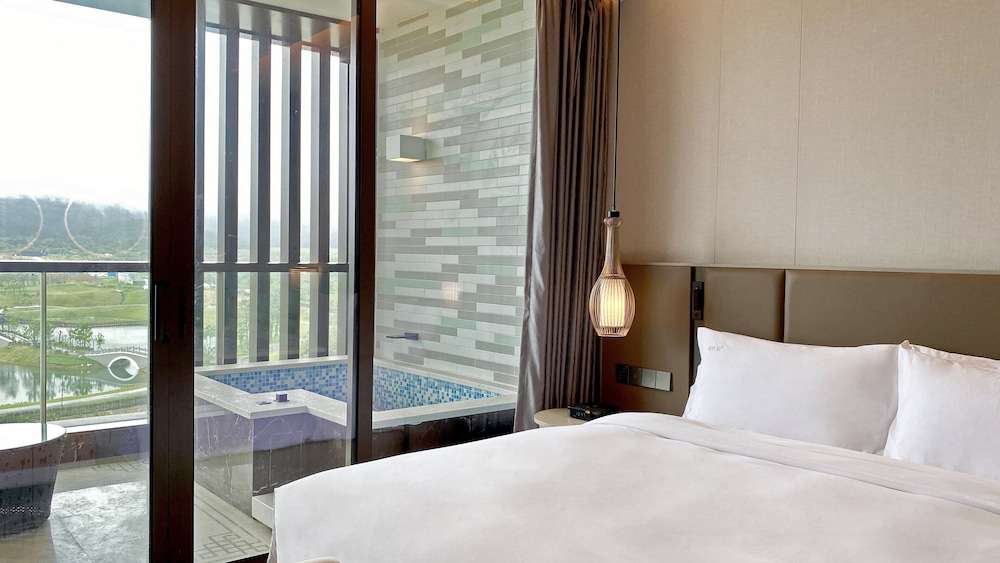 holiday inn resort maoshan hot spring an ihg hotel