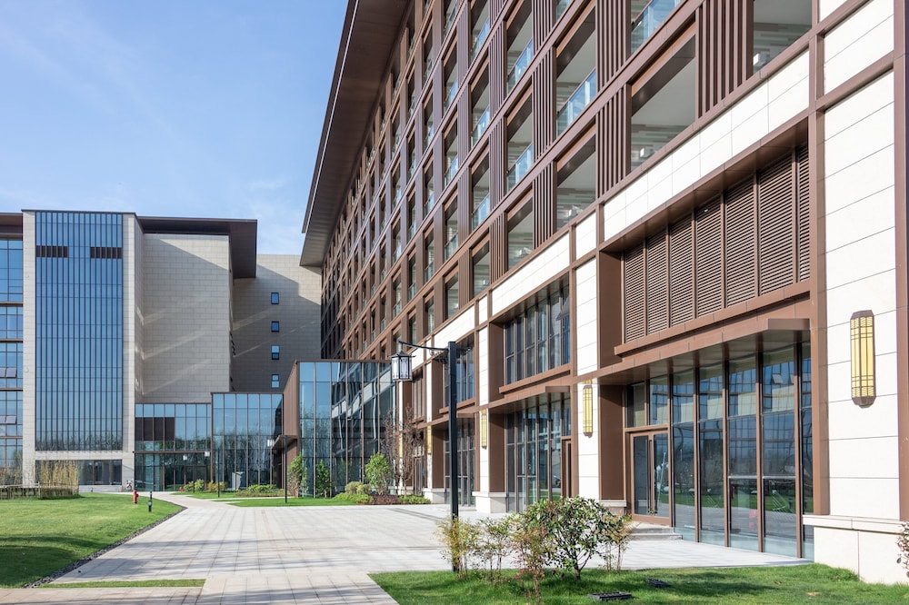 holiday inn resort maoshan hot spring an ihg hotel