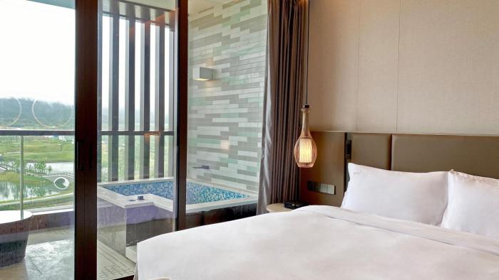holiday inn resort maoshan hot spring an ihg hotel
