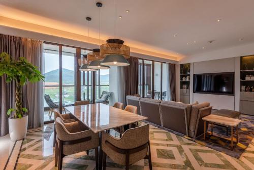 holiday inn resort maoshan hot spring an ihg hotel
