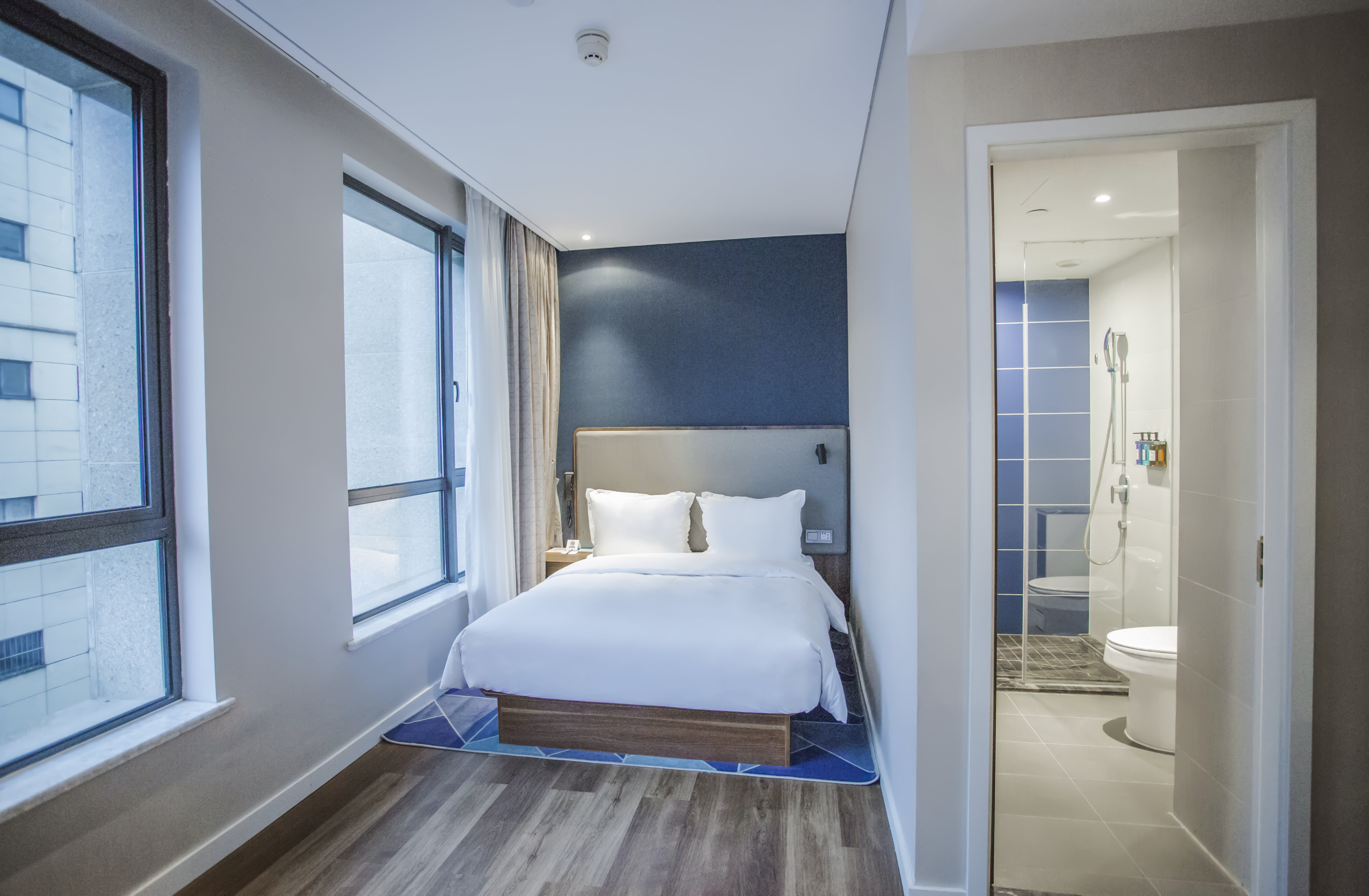 holiday inn express pudong chuansha an ihg hotel