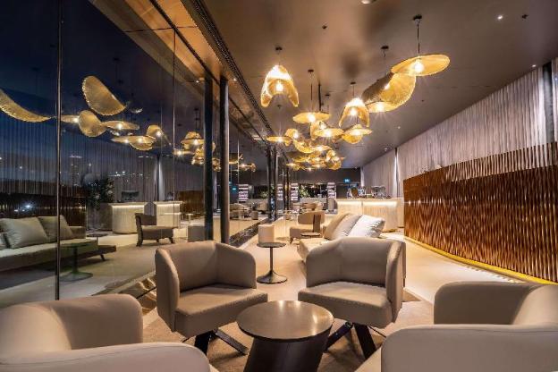 oval hotel