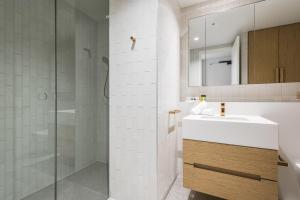 collins house apartments by cllix