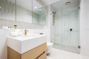 collins house apartments by cllix