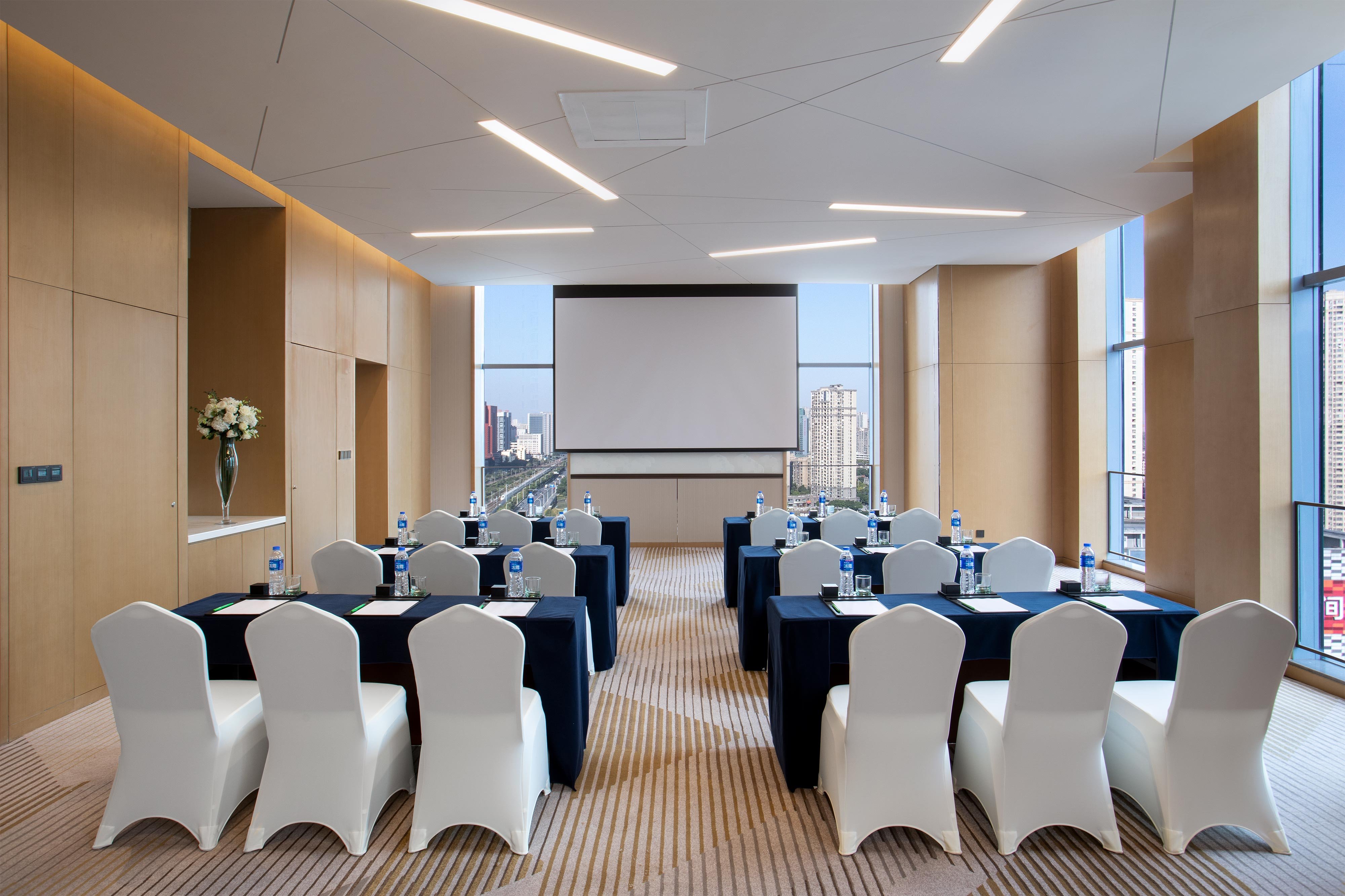 holiday inn wuxi central station an ihg hotel