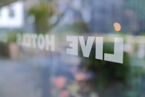 live hotels bordeaux lac