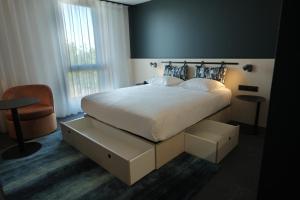 live hotels bordeaux lac