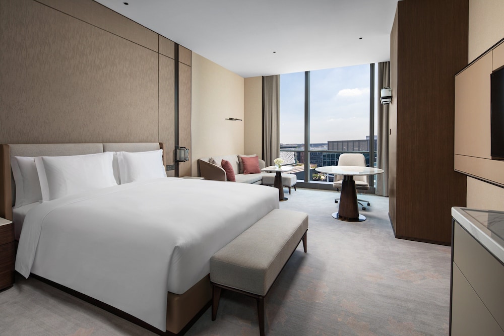 crowne plaza shanghai hongqiao an ihg hotel