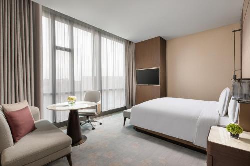 crowne plaza shanghai hongqiao an ihg hotel