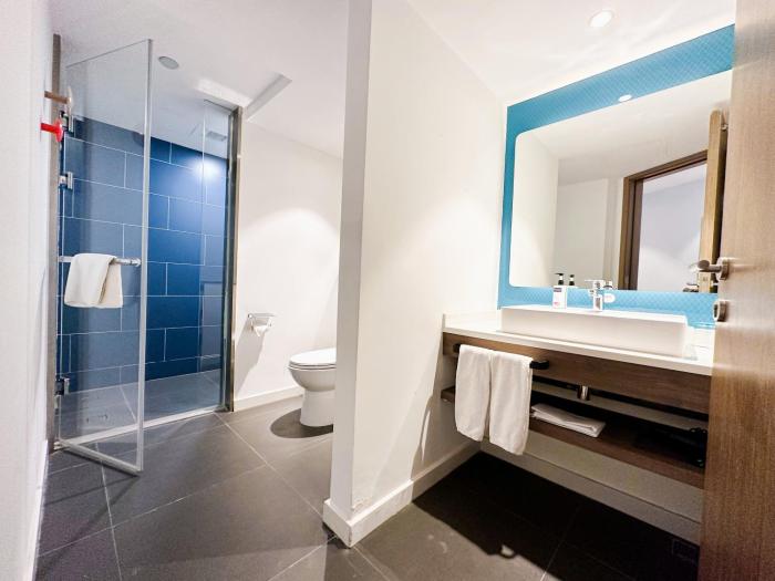 holiday inn express tianjin airport east an ihg hotel