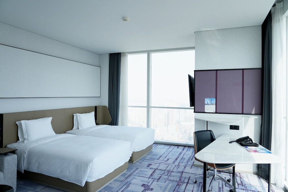 crowne plaza dalian xinghai an ihg hotel