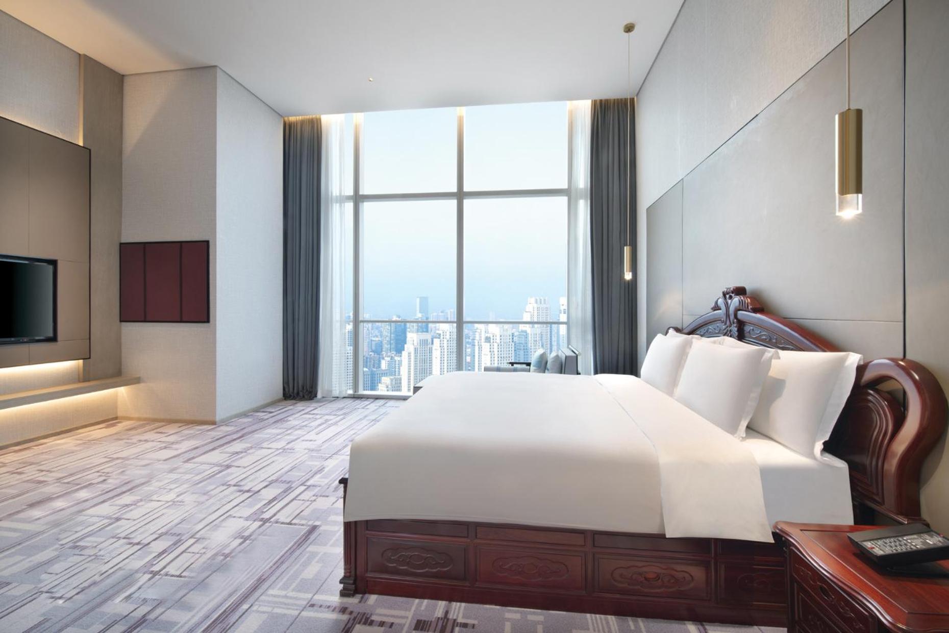 crowne plaza dalian xinghai an ihg hotel