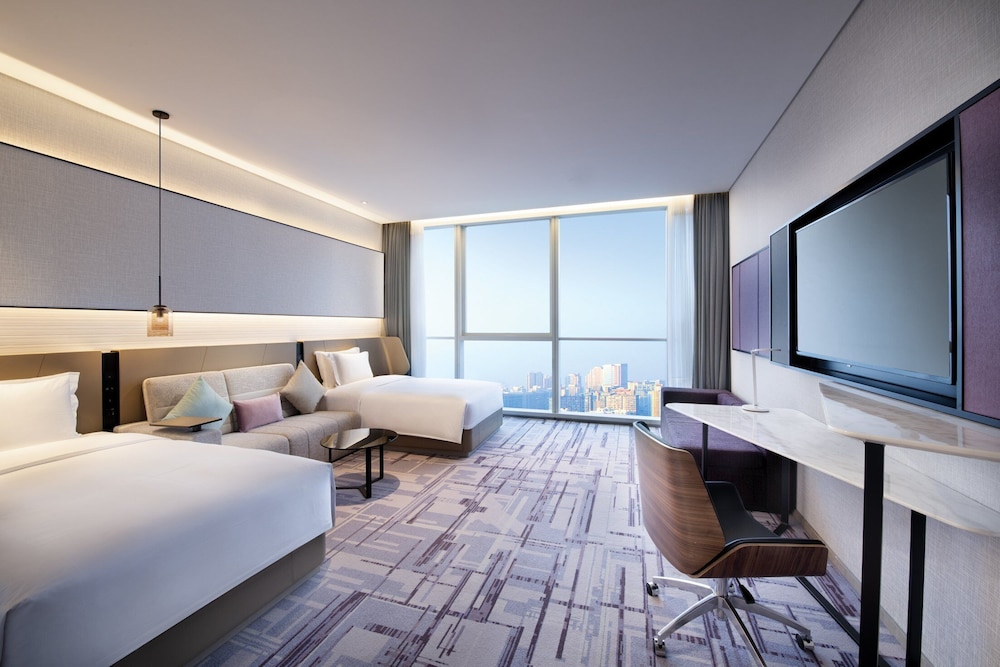 crowne plaza dalian xinghai an ihg hotel