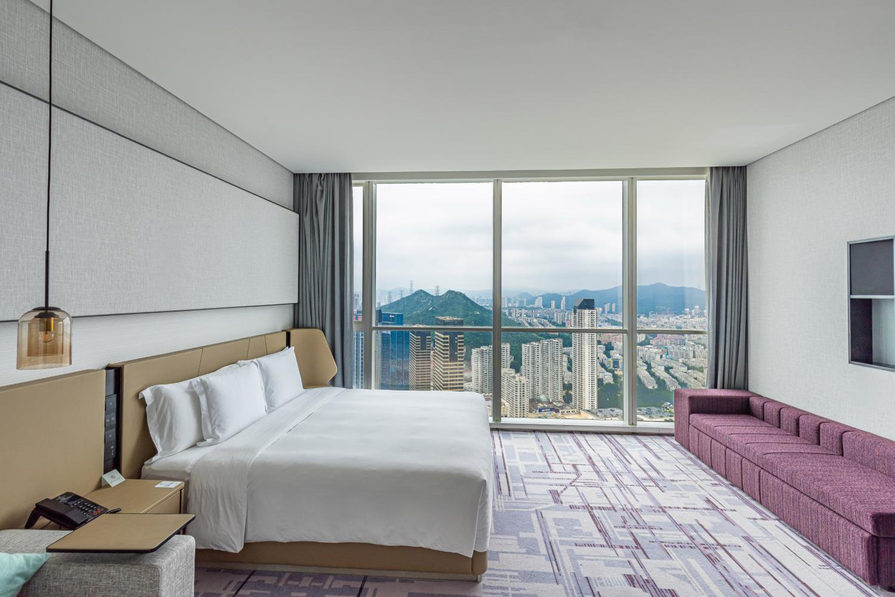 crowne plaza dalian xinghai an ihg hotel