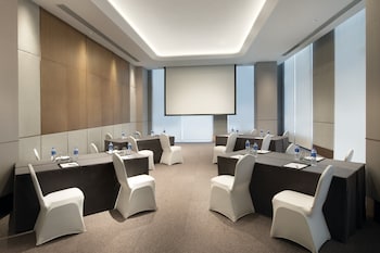 crowne plaza dalian xinghai an ihg hotel
