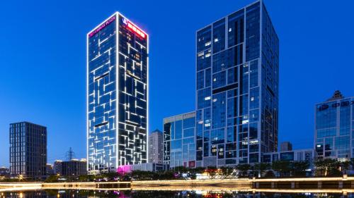 crowne plaza dalian xinghai an ihg hotel